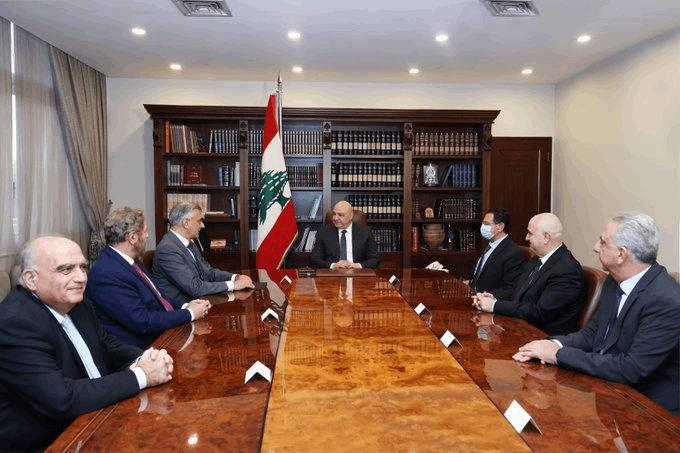 في بعبدا.. رئيس اتحاد بلديات كسروان - الفتوح برفقة وفد من نواب كسروان
