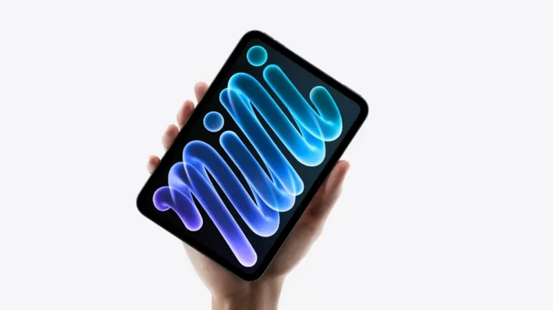 أبل تكشف عن أول iPad mini بشاشة OLED.. وهذا سعره
