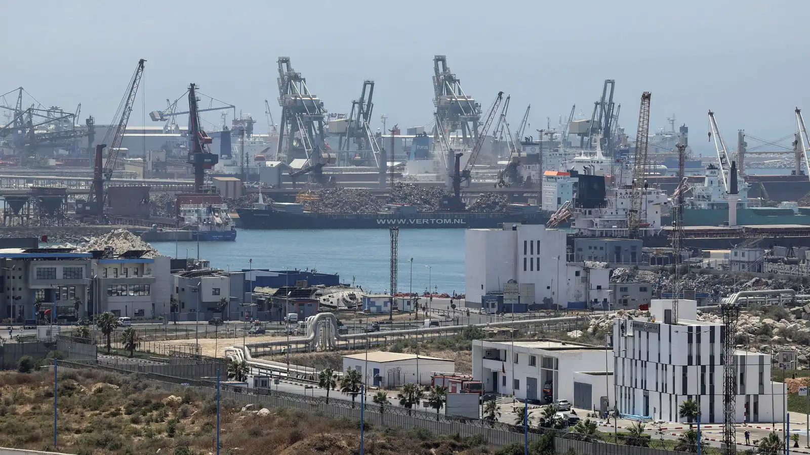 بكلفة 5.5 مليار دولار.. المغرب يستعد لتشغيل ميناء الناظور