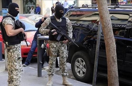 بعد ضبط متفجّرات وقنابل وأسلحة في طرابلس... بيانٌ للأمن العام