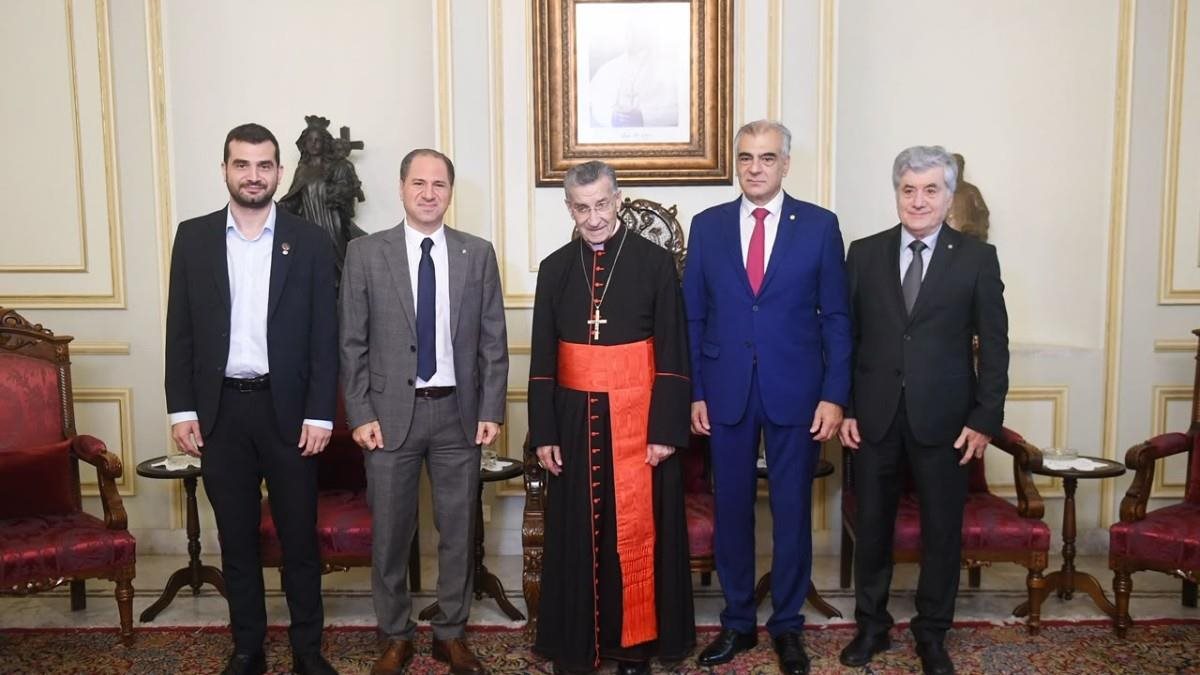 الراعي عرض مع زوار بكركي للاوضاع الراهنة وأهمية دعم رئاسة الجمهورية