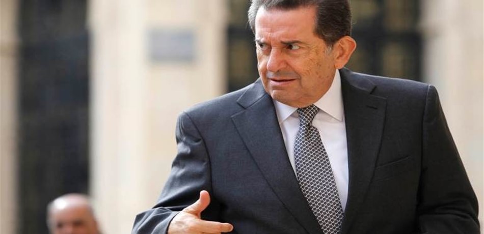 حرب: هل الأموال العامة مباحة للوزراء المرشحين!؟