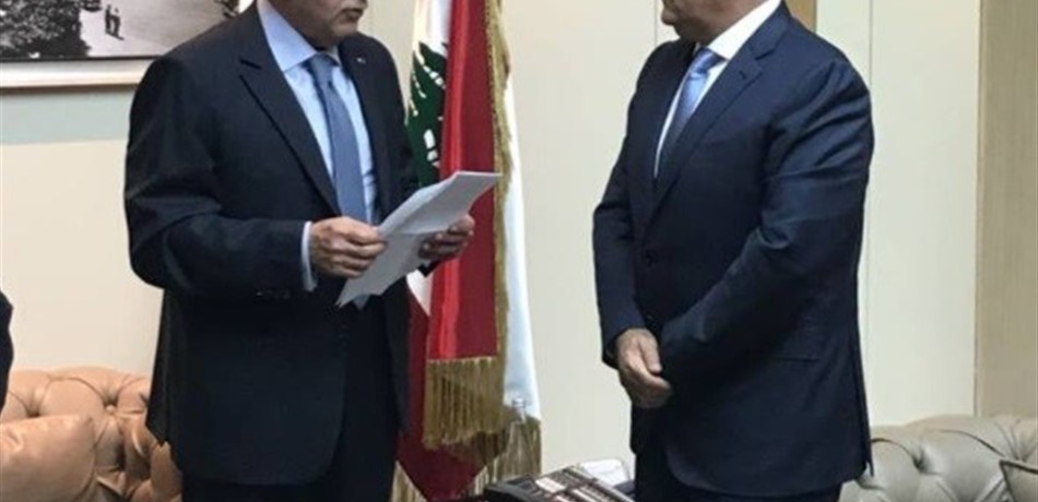 المجلس الماروني يمنح إبراهيم وسامه المذهّب