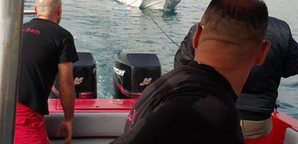 بالصور.. انقاذ 7 اشخاص من عرض البحر قبالة جونيه