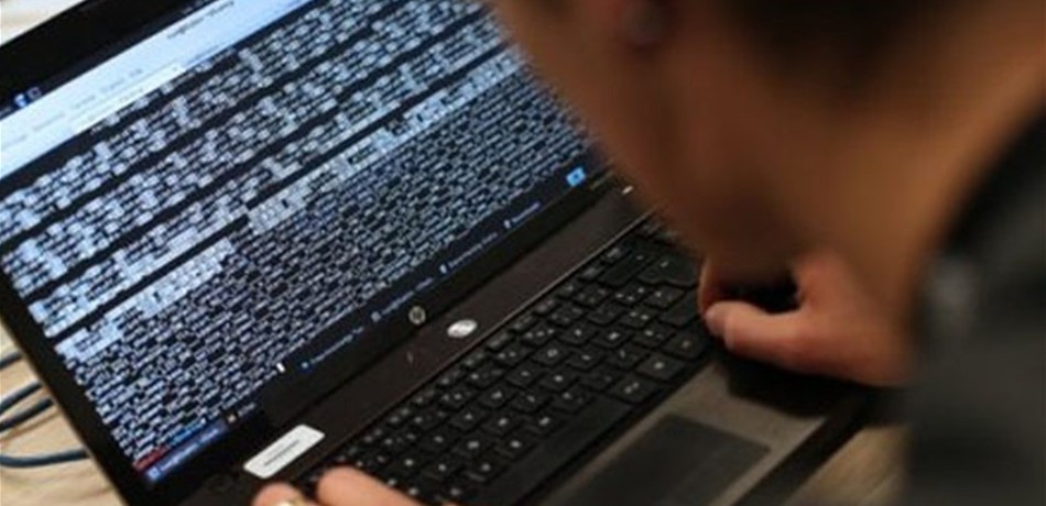 بالتفاصيل: إسرائيل تسعى للحصول على برامج اختراقات متقدمة.. ما هو" يوم الصفر"؟