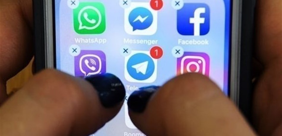 مفاجأة جديدة.. فيسبوك يسجّل مكالماتكم الهاتفية ورسائلكم النصية