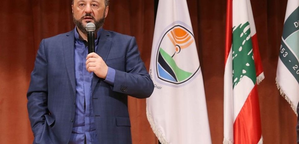 الرياشي: العالم يعيش مأساة السيطرة على الإعلام