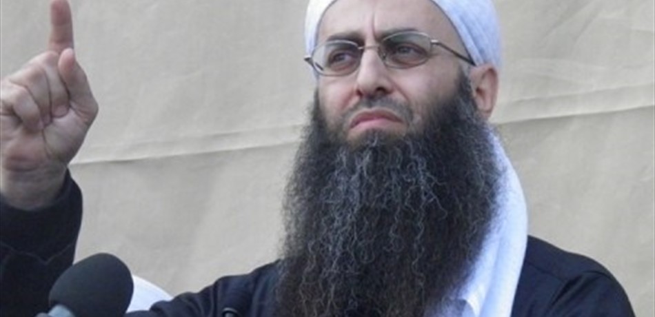 للمرة الأولى منذ توقيفه.. أحمد الأسير خارج "الانفرادي"<br/>