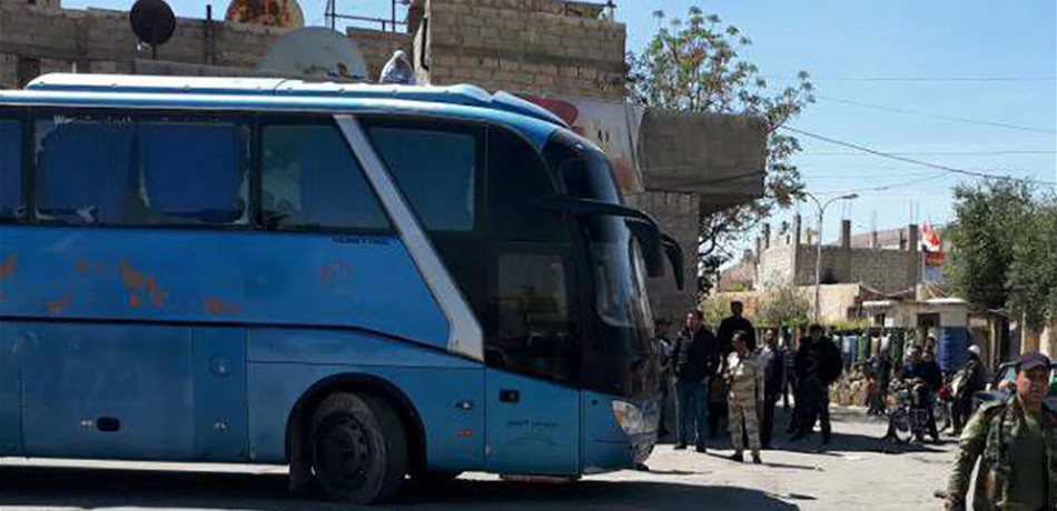 50 ألف شخص غادورا دوما في الغوطة