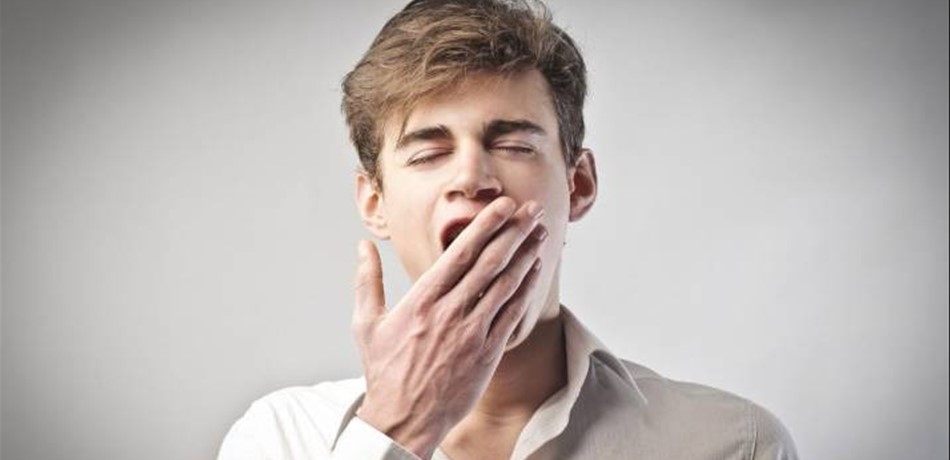 لا تكبت التثاؤب.. فهذا ما يفعله بعقلك