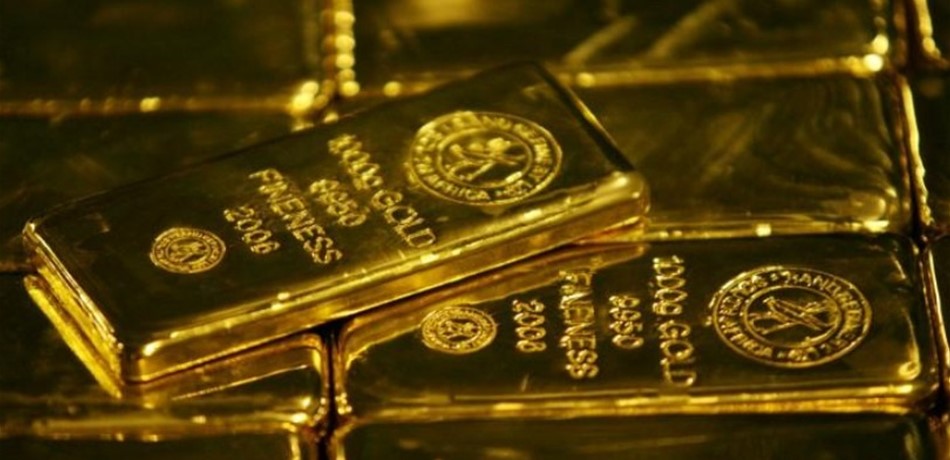 الذهب ينخفض.. كم سجّل سعره اليوم؟