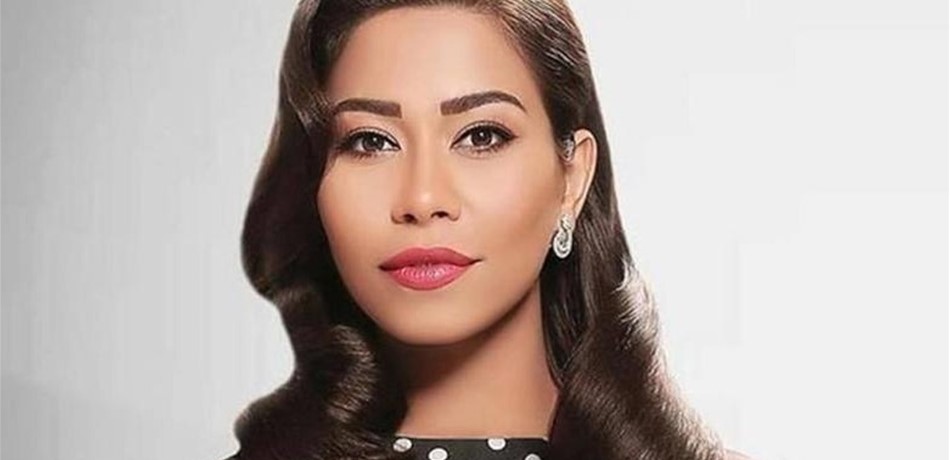 بالفيديو.. شيرين ترقص مع ابنتيها بحفل زواجها