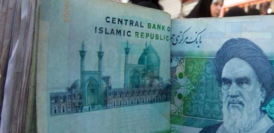 تهديدات ترامب تهوي بالريال الإيراني