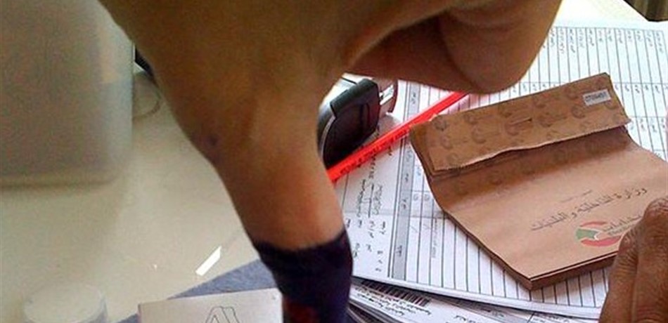 انفجرت بين عين التينة والرابية.. وباسيل متهم بتسريب "داتا" المغتربين لـ"التيار"!