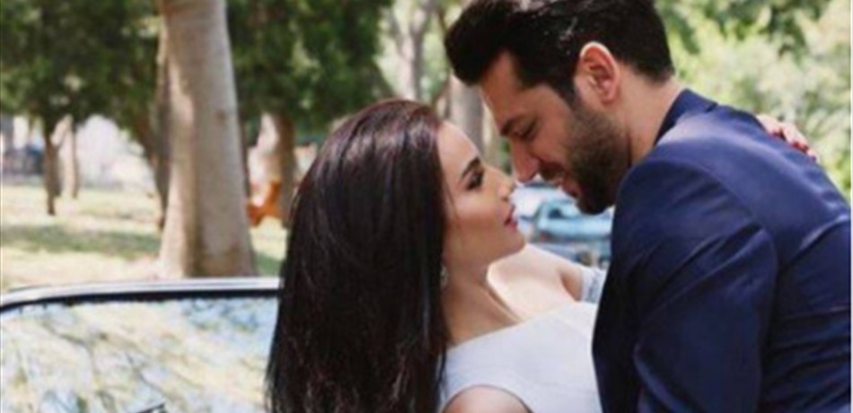 بالفيديو: إليكم مفاجأة زوجة مراد يلدريم الساحرة ليوم ميلاده