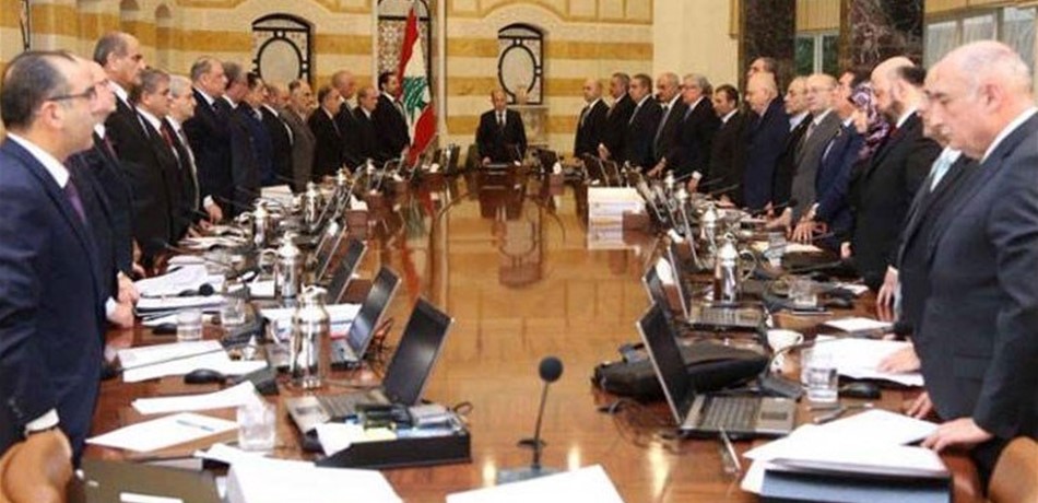 خطوط التوتر العالي تمتد فوق جلسة مجلس الوزاء.. فضائح و"قصف جبهات" 