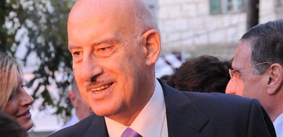 بعد أزمته مع "المردة".. سليم كرم يغرّد ثمّ يحذف!