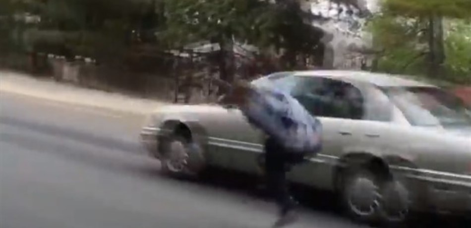 فيديو يحبس الأنفاس.. لحظة نجاة أشخاص من الموت بأعجوبة!