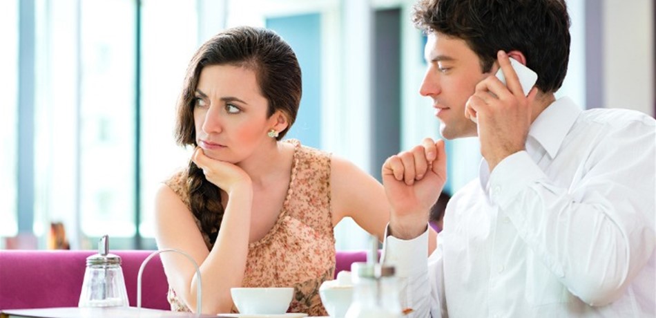 6 علامات تدلّ على أنّكِ غير مستعدّة لقفص الزوجية