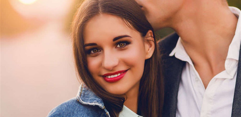 كيف تجعلينَ شريكَ حياتكِ دائم التفكير بكِ؟