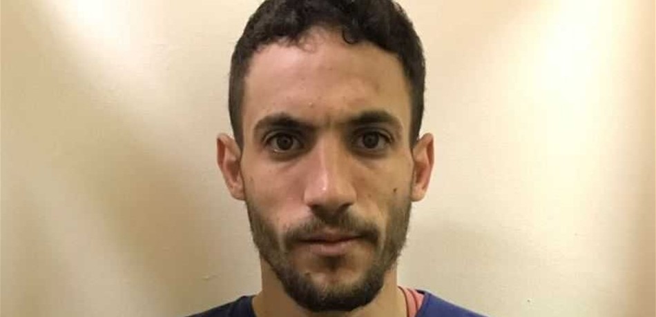  قام بأعمال سلب ونشل على طريق المطار!