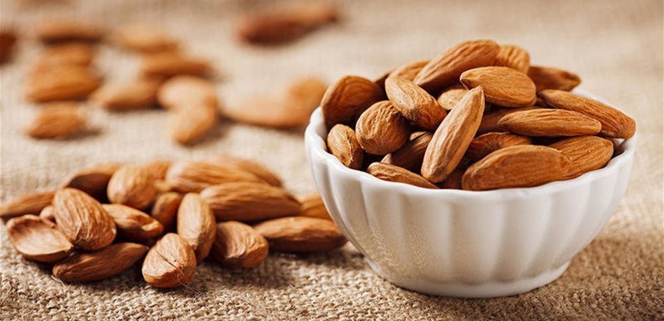 اللوز.. للحفاظ على اللياقة الجسدية