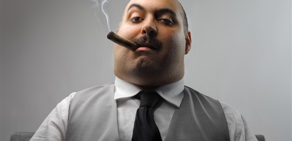 هل فعلاً تعمل بشكل أفضل إذا كان مديرك يراقبك؟ دراسة تكشف