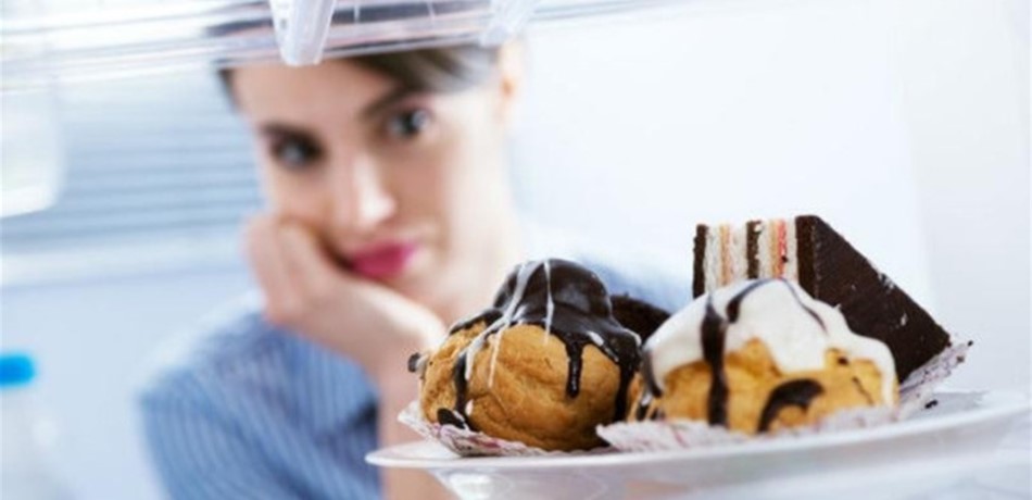 كيف تقلل تناولك الحلويات؟