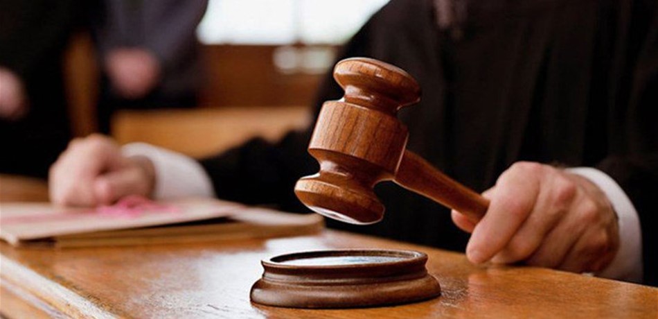 مجدداً.. قاض يلزم موقوفاً بحفظ آية قرآنية
