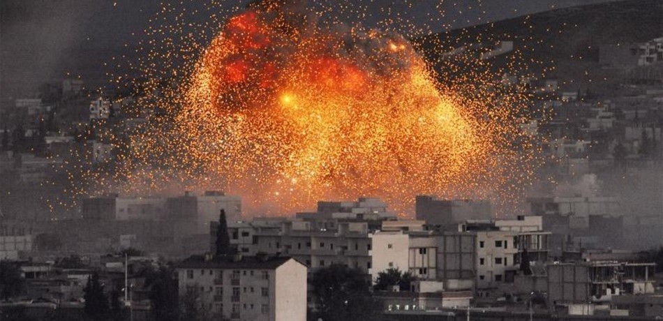 بينهم إيرانيون.. سقوط 26 مقاتلا مواليا للجيش السوري بالقصف الصاروخي على سوريا 