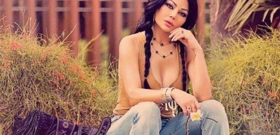 هيفا وهبي تقاضي من استغلّ اسمها.. تقليد لحدّ الهوس