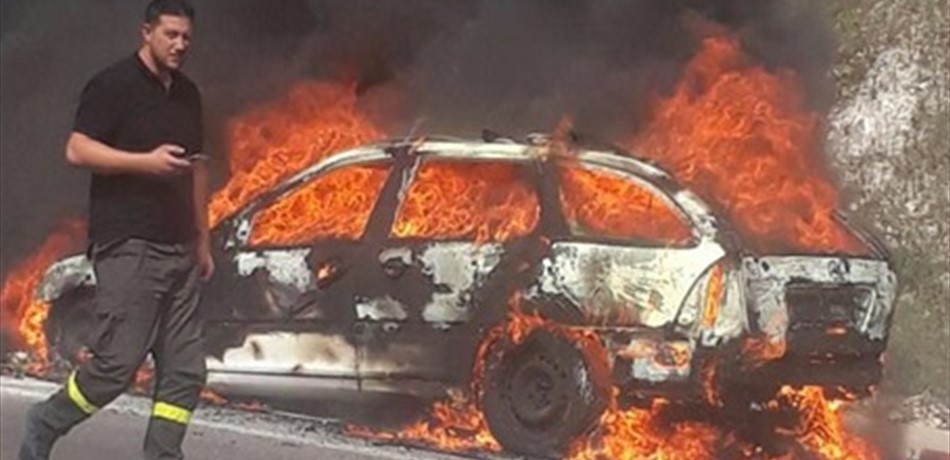 حريق أتى على سيارة بالكامل في عدلون ونجاة السائق وزوجته