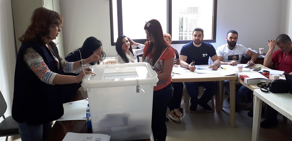 إشكال بين مندوبين خلال انتخابات رؤساء الاقلام.. ماذا حصل؟