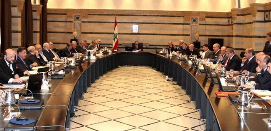 رئيس هيئة اقتصادية يضع نصب عينيه دخول الوزارة الجديدة