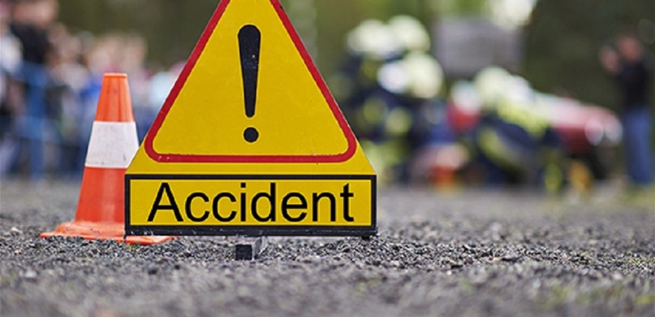 جريح في حادث سير على طريق عام كفرحزير باتجاه شكا