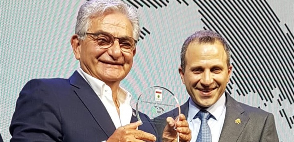 تكريم الدكتور سليم صفير في مؤتمر الطاقة الإغترابية