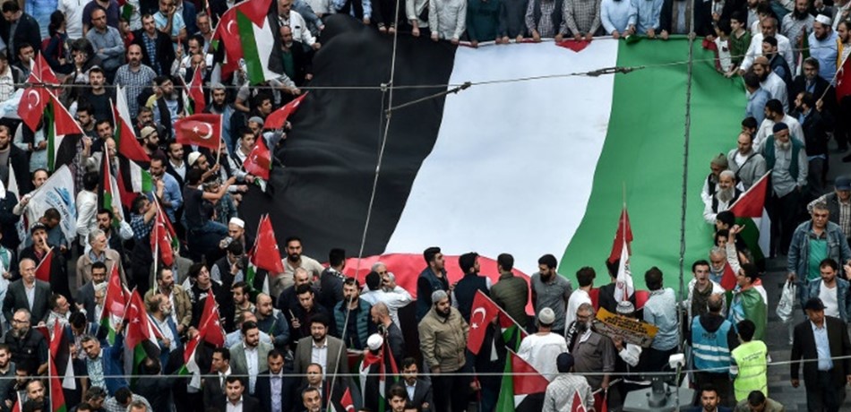 اردوغان: اسرائيل دولة عنصرية ونتانياهو يداه ملطختان بالدماء