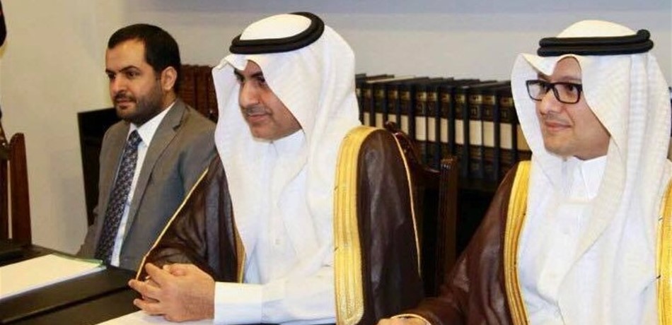 العلولا والبخاري أدّيا الصلاة في جامع العمري