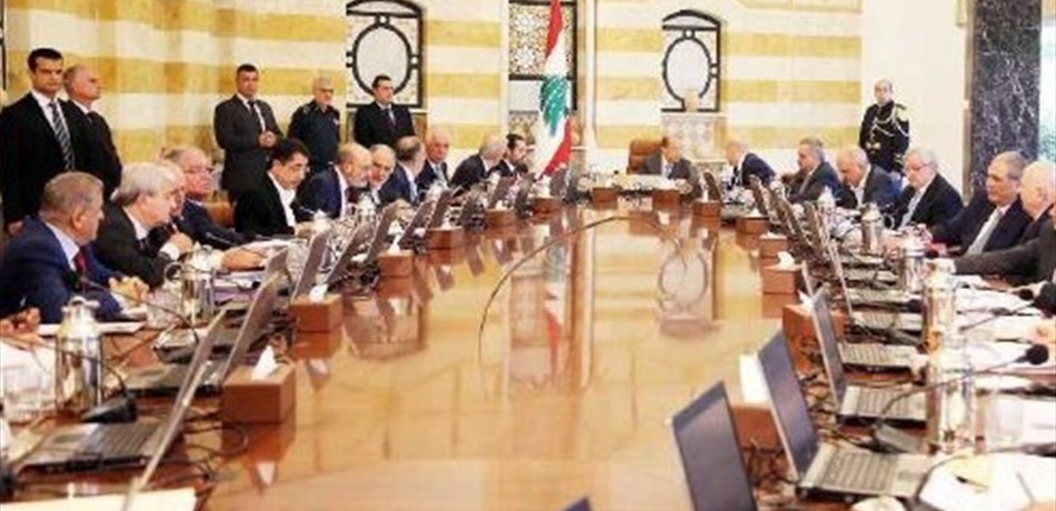  هل يمتنع "حزب الله" عن تسمية الحريري؟