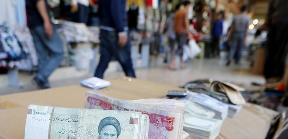 لأوّل مرّة.. إيران تخفض قيمة "التومان"