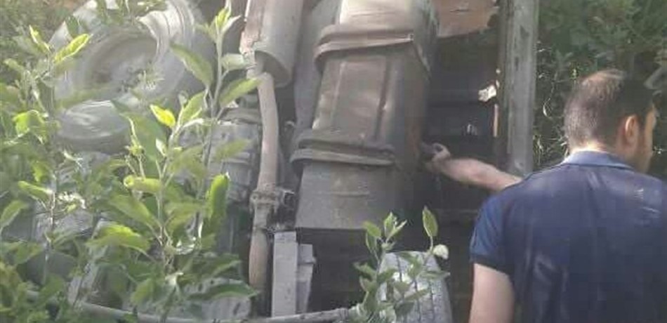 بالصورة.. انقلاب "بيك آب" في الضنية!