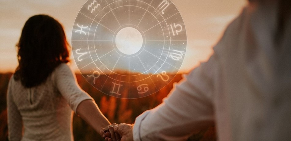إن كان ينتمي لهذه الابراج فهو ما زال يحبك.. رغم إنتهاء العلاقة