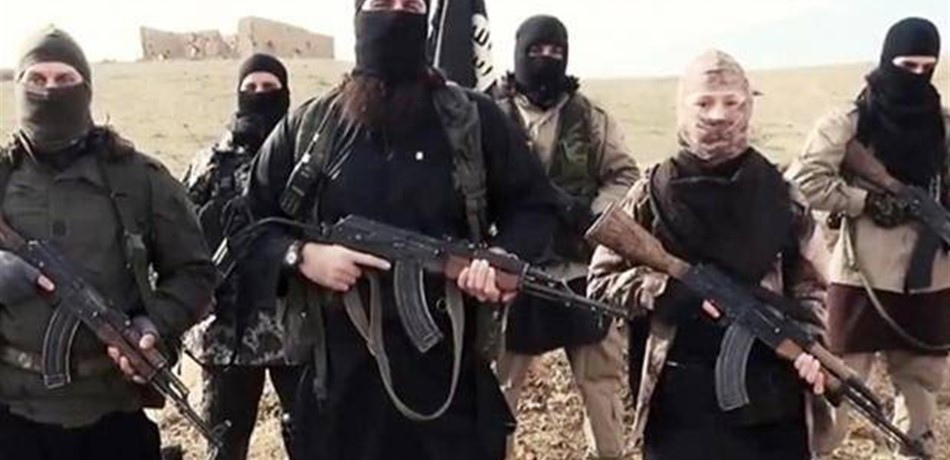 القوات العراقية تدمر موقعا لقيادة "داعش" في سوريا
