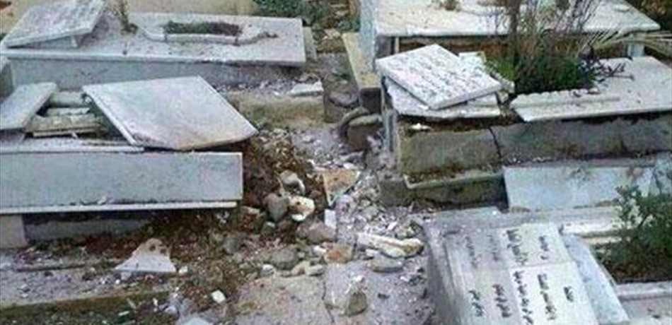حادثة غريبة في طرابلس..  نبش قبور بهدف البيع!