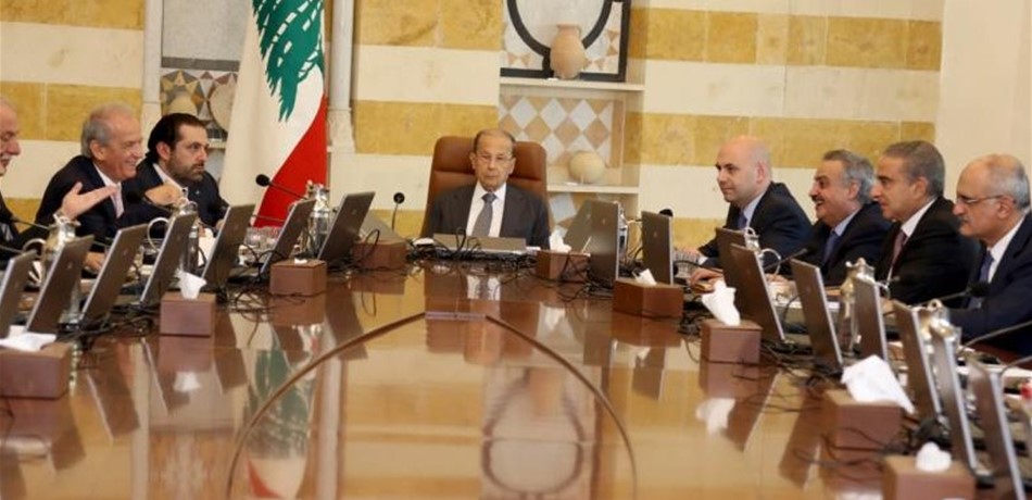 مشكلة تأليف الحكومة بين "تيار كبير" و"حزب كبير" 