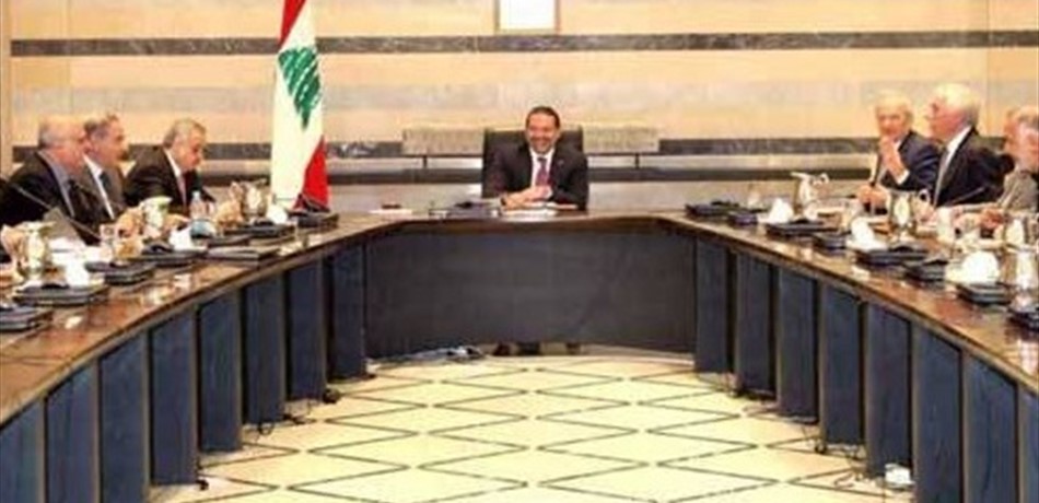 لبنان في "استراحة ما بين عاصفتيْن" والعيْن على الإقليم الساخن