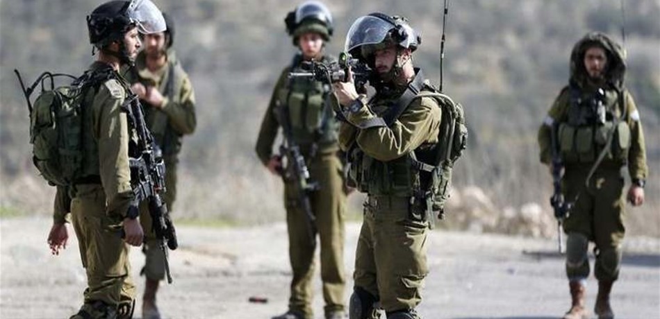 استشهاد فلسطيني حاول دهس جنود اسرائيليين