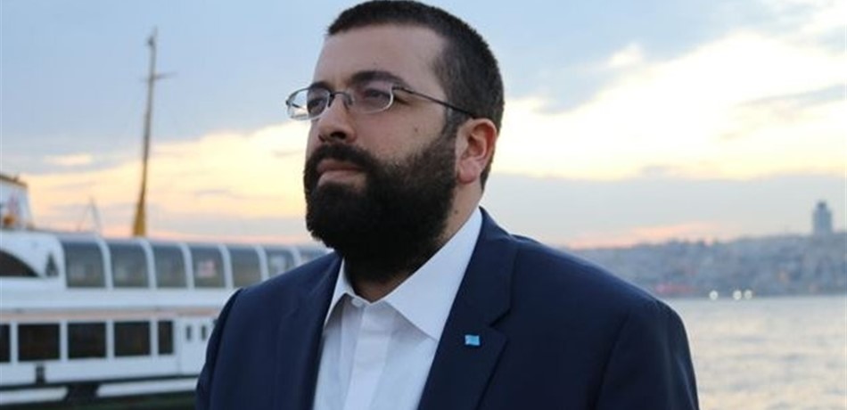 بعد شهر على "المحاسبة" في "تيار المستقبل".. أحمد الحريري يخرج عن صمته!  
