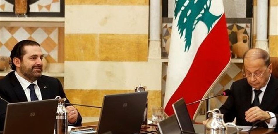 كرة الحكومة في مرمى "الإجازة" والعقد تراوح مكانها!