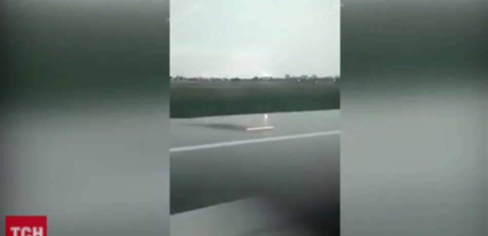 بالفيديو.. هبوط مرعب لطائرة ركاب في مطار كييف